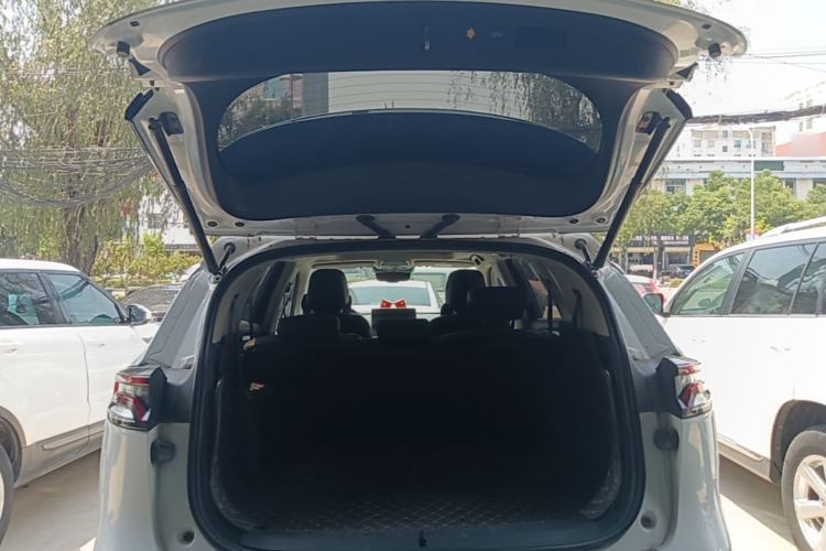 Used BYD Tang 2018 2.0T Automatic Smart Connect Prestige 7-Seater China V Standard Trunk