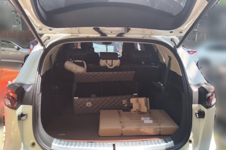 Used BYD Tang 2018 2.0T Automatic SmartConnect Prestige 7-Seater China V Standard Trunk