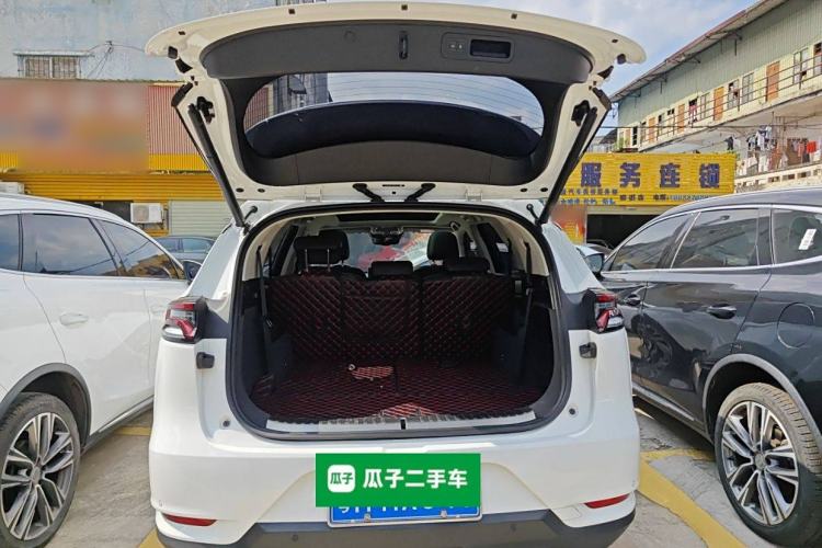 Used BYD Tang 2018 2.0T Automatic SmartConnect Prestige 7-Seater China V Standard Trunk