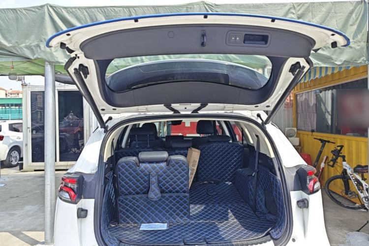 Used BYD Tang 2018 2.0T Automatic SmartConnect Prestige 7-Seater China V Standard Trunk