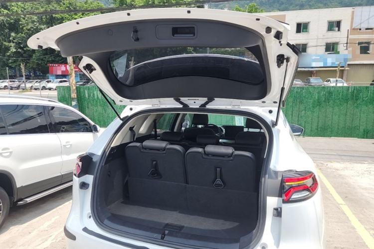 Used BYD Tang 2018 2.0T Automatic Smart Connect Prestige 7-Seater China V Standard Trunk