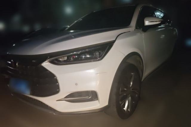 Used BYD Tang 2018 2.0T Automatic Smart Connect Prestige 7-Seater China V Standard