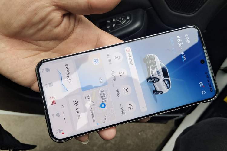 Used BYD Tang 2018 2.0T Automatic SmartConnect Luxury 7-Seater China V Emission Standard Vehicle Key