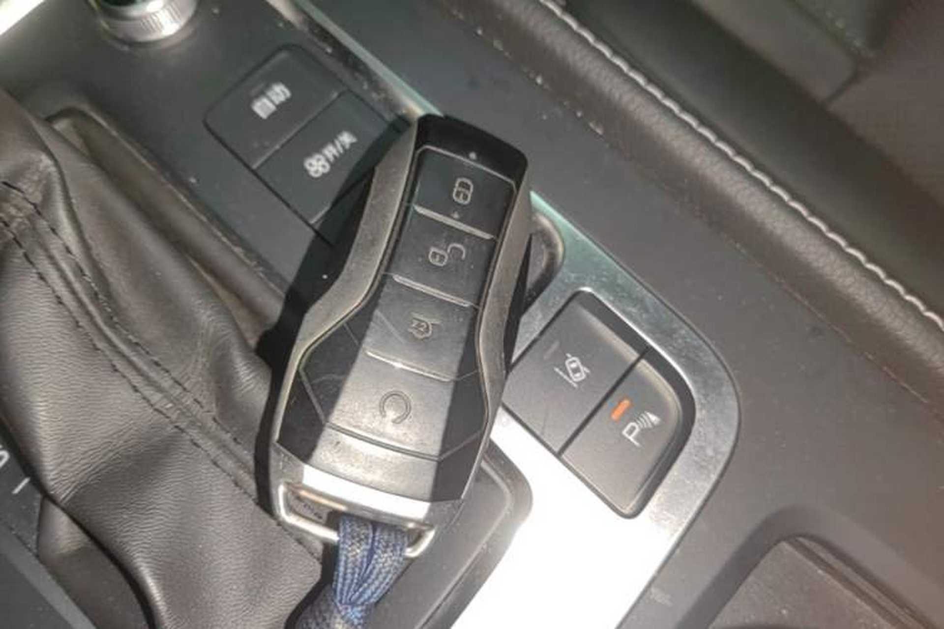 Used BYD Tang 2018 2.0T Automatic Smart Connect Prestige 5-Seater National Emission Standard V Vehicle Key