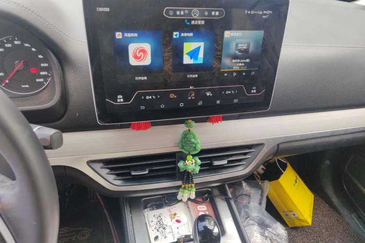 Used BYD Tang 2019 2.0T Automatic SmartConnect Luxury Edition 7 Seats China VI Standard Audio And AC Panel