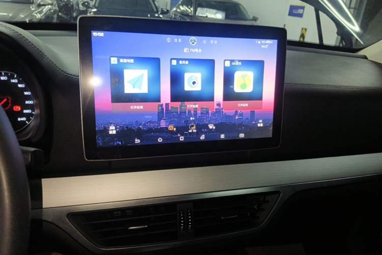 Used BYD Tang 2019 2.0T Automatic SmartConnect Luxury Edition 5 Seats China VI Standard Audio And AC Panel
