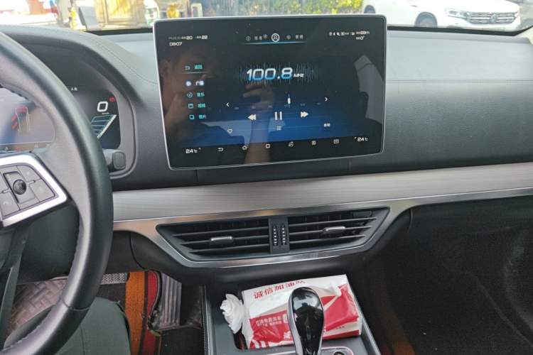 Used BYD Tang 2019 2.0T Automatic SmartConnect Luxury 7-Seater China VI Standard Audio And AC Panel