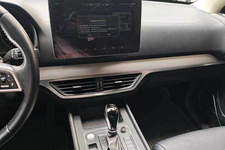 Used BYD Tang 2019 2.0T Automatic SmartConnect Luxury Edition 7 Seats China VI Standard Audio And AC Panel