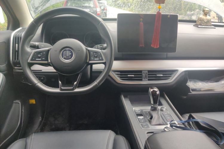Used BYD Tang 2019 2.0T Automatic SmartConnect Prestige 7-Seater China VI Standard Center Console