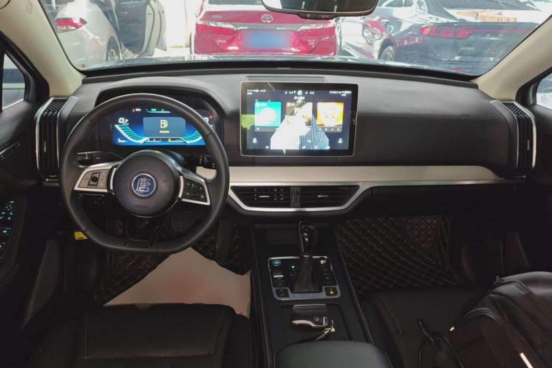 Used BYD Tang 2019 2.0T Automatic SmartConnect Luxury 7-Seater China VI Standard Center Console