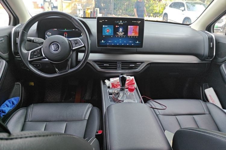 Used BYD Tang 2019 2.0T Automatic SmartConnect Luxury 7-Seater China VI Standard Center Console