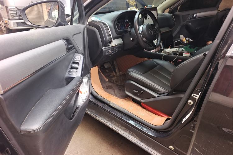 Used BYD Tang 2019 2.0T Automatic SmartConnect Prestige 7-Seater China VI Standard Driver Seat