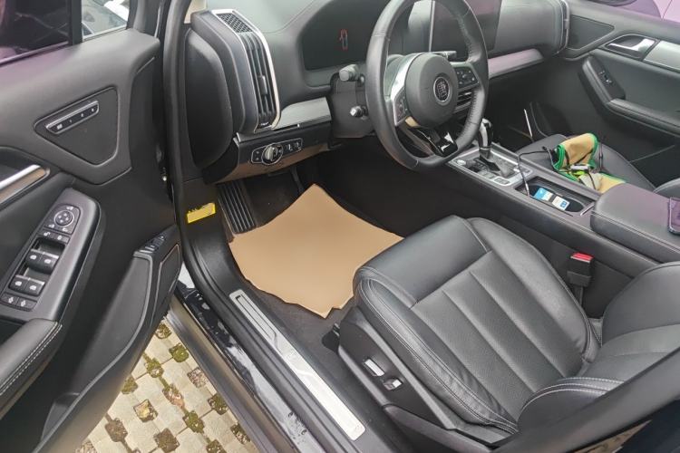 Used BYD Tang 2019 2.0T Automatic SmartConnect Luxury Version 5 Seats China VI Standard Driver Seat