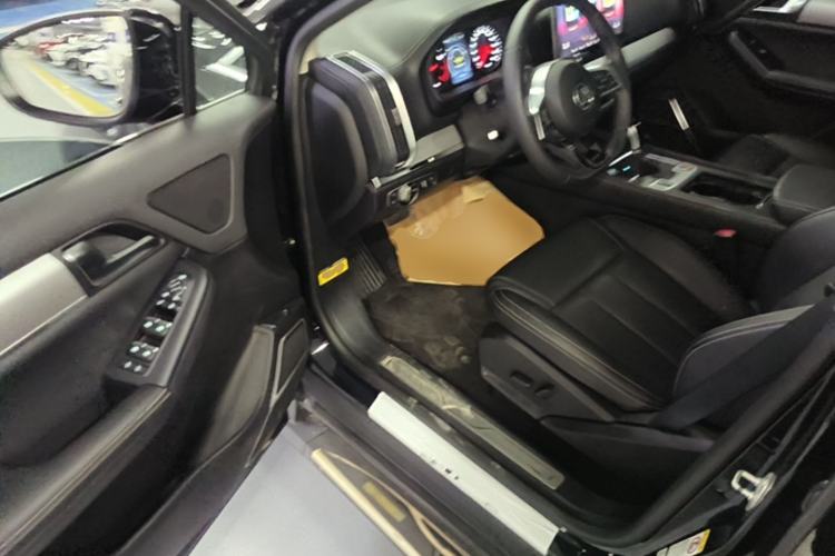 Used BYD Tang 2019 2.0T Automatic SmartConnect Luxury Edition 5 Seats China VI Standard Driver Seat