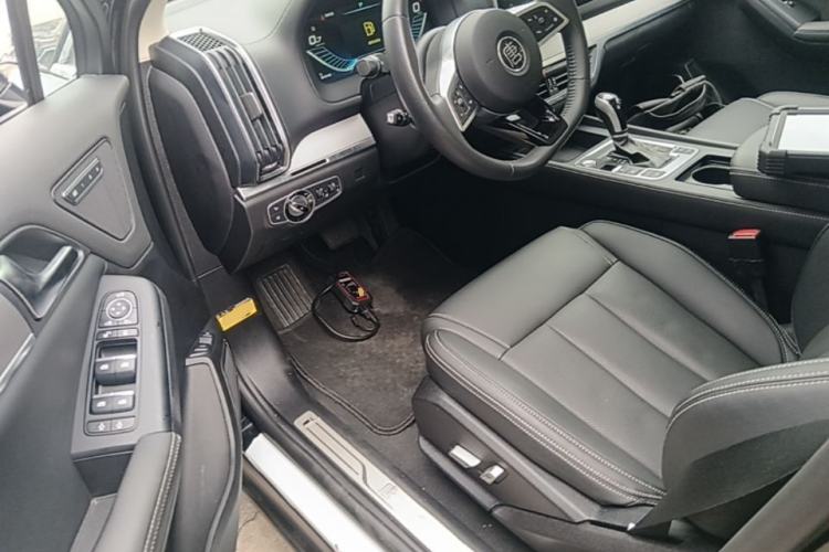 Used BYD Tang 2019 2.0T Automatic SmartConnect Luxury 7-Seater China VI Standard Driver Seat