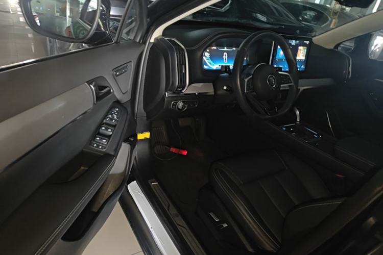 Used BYD Tang 2019 2.0T Automatic SmartConnect Luxury 7-Seater China VI Standard Driver Seat
