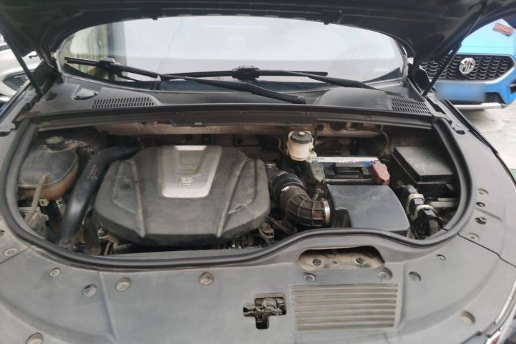 Used BYD Tang 2019 2.0T Automatic SmartConnect Luxury Version 5 Seats China VI Standard Engine Bay