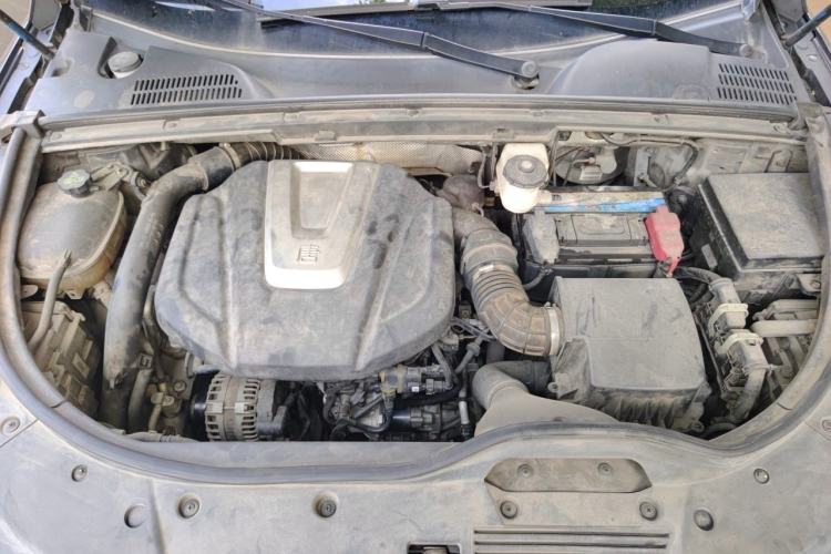 Used BYD Tang 2019 2.0T Automatic SmartConnect Prestige 5-Seater China VI Standard Engine Bay