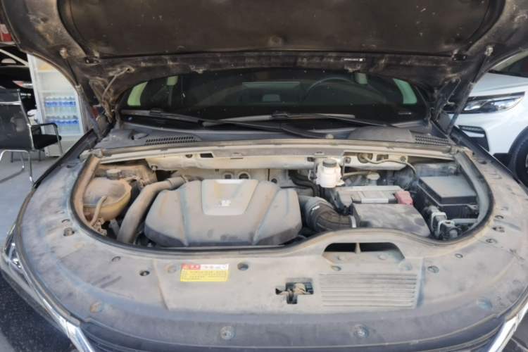 Used BYD Tang 2019 2.0T Automatic SmartConnect Luxury Edition 5 Seats China VI Standard Engine Bay