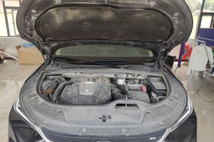Used BYD Tang 2019 2.0T Automatic SmartConnect Luxury Edition 5 Seats China VI Standard Engine Bay