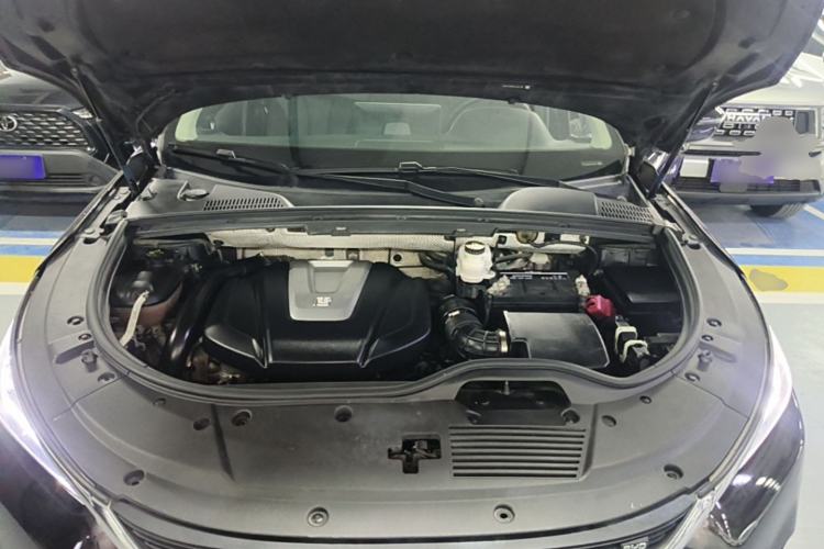 Used BYD Tang 2019 2.0T Automatic SmartConnect Luxury Edition 5 Seats China VI Standard Engine Bay