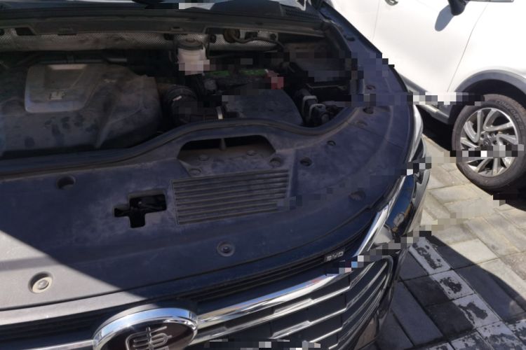 Used BYD Tang 2019 2.0T Automatic SmartConnect Luxury 7-Seater China VI Standard Engine Bay Left