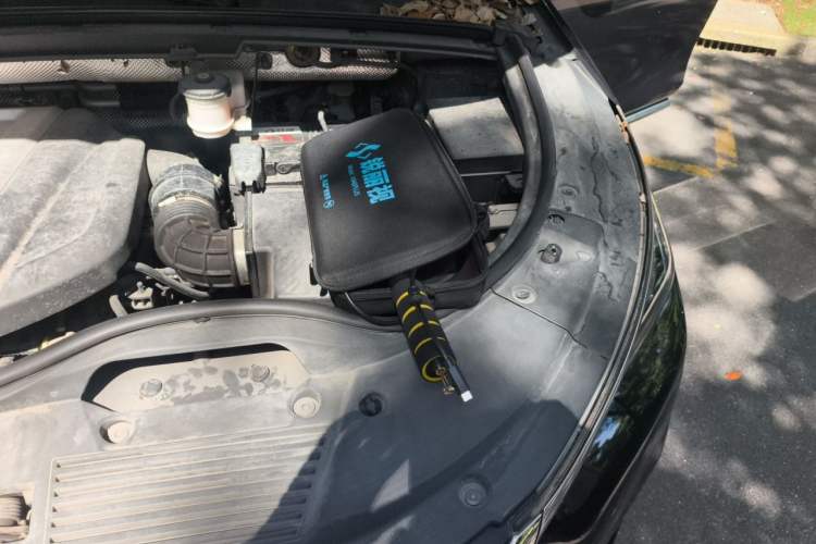 Used BYD Tang 2019 2.0T Automatic SmartConnect Luxury 7-Seater China VI Standard Engine Bay Left