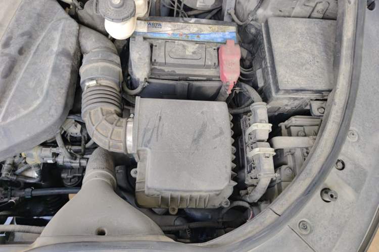 Used BYD Tang 2019 2.0T Automatic SmartConnect Prestige 5-Seater China VI Standard Engine Bay Left