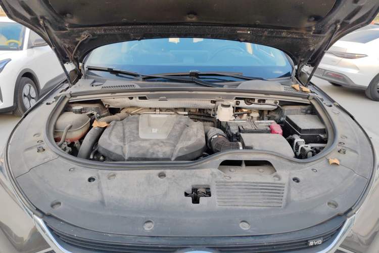 Used BYD Tang 2019 2.0T Automatic SmartConnect Prestige 7-Seater China VI Standard Engine Bay