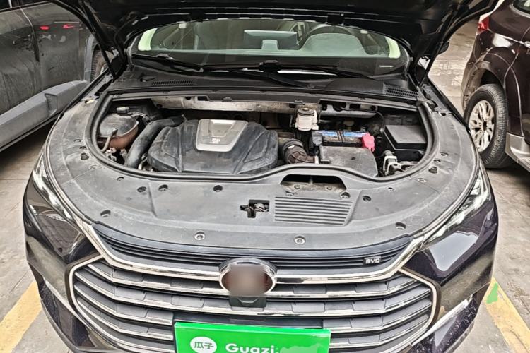 Used BYD Tang 2019 2.0T Automatic SmartConnect Luxury Edition 7 Seats China VI Standard Engine Bay