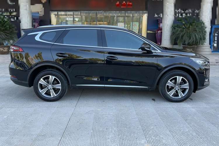 Used BYD Tang 2019 2.0T Automatic SmartConnect Luxury Edition 5 Seats China VI Standard Exterior 2