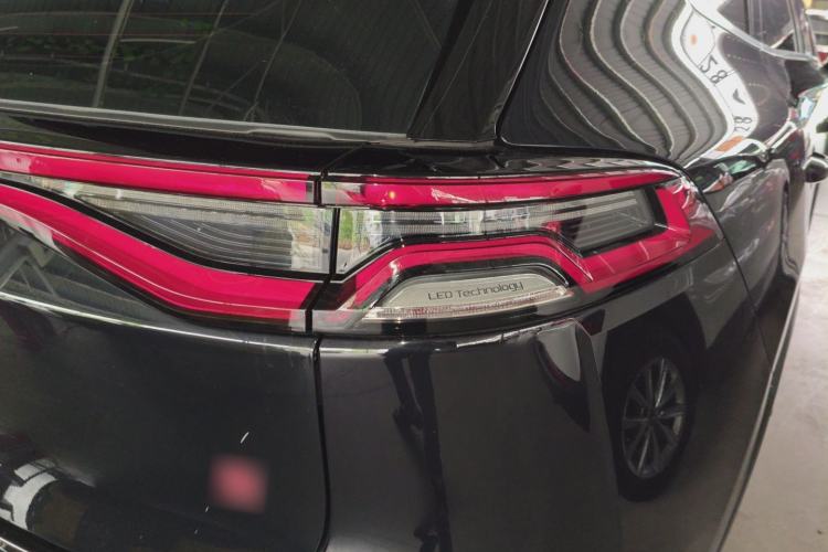 Used BYD Tang 2019 2.0T Automatic SmartConnect Luxury 7-Seater China VI Standard Exterior 3