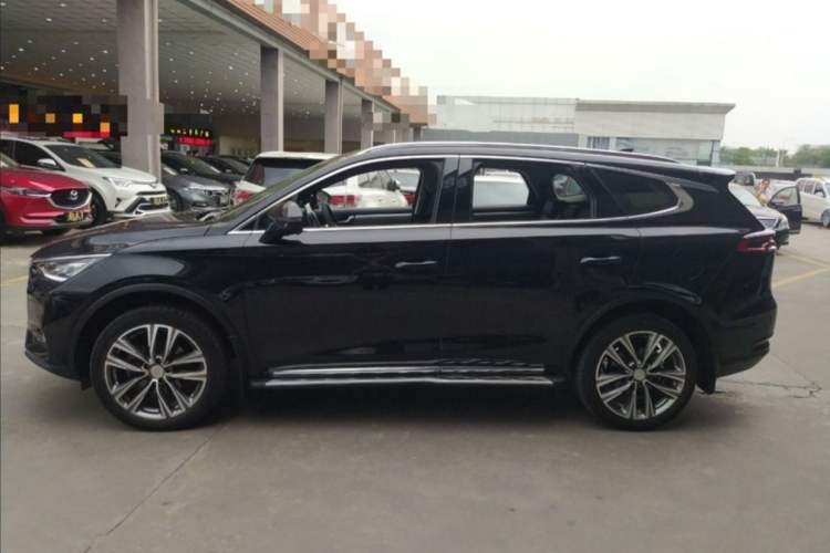 Used BYD Tang 2019 2.0T Automatic SmartConnect Prestige 7-Seater China VI Standard Exterior 3