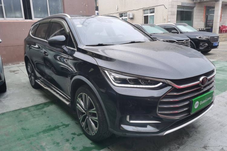 Used BYD Tang 2019 2.0T Automatic SmartConnect Luxury Version 5 Seats China VI Standard Front Right 45 Deg