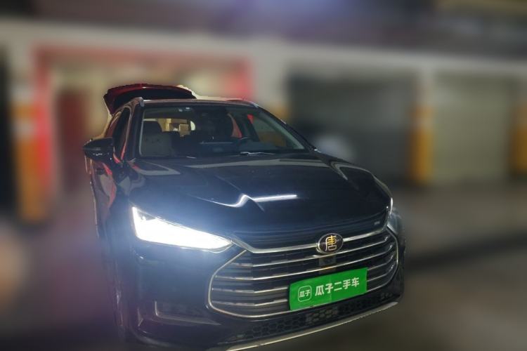 Used BYD Tang 2019 2.0T Automatic SmartConnect Luxury Edition 7 Seats China VI Standard Front Right 45 Deg