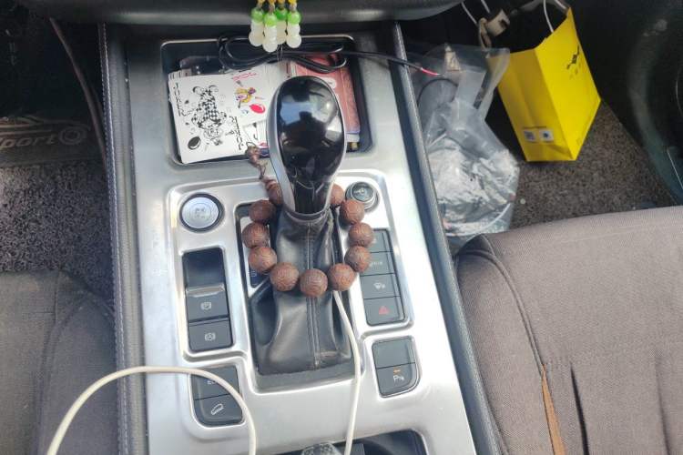 Used BYD Tang 2019 2.0T Automatic SmartConnect Luxury Edition 7 Seats China VI Standard Gear Lever