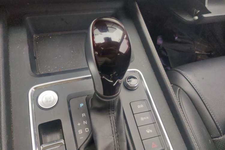 Used BYD Tang 2019 2.0T Automatic SmartConnect Prestige 7-Seater China VI Standard Gear Lever