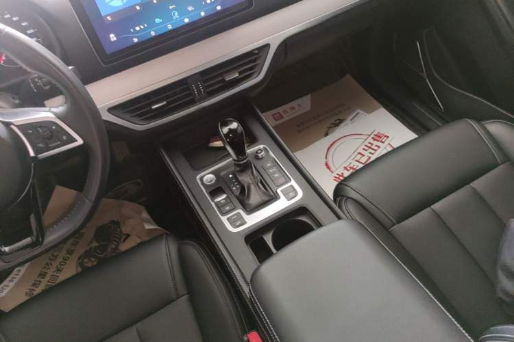 Used BYD Tang 2019 2.0T Automatic SmartConnect Luxury Edition 5 Seats China VI Standard Gear Lever
