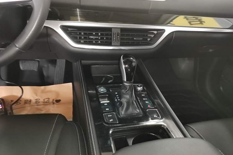 Used BYD Tang 2019 2.0T Automatic SmartConnect Luxury Edition 5 Seats China VI Standard Gear Lever
