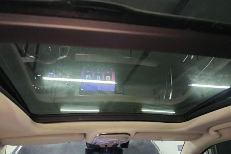 Used BYD Tang 2019 2.0T Automatic SmartConnect Luxury Edition 5 Seats China VI Standard Headliner