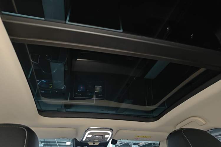 Used BYD Tang 2019 2.0T Automatic SmartConnect Luxury 7-Seater China VI Standard Headliner