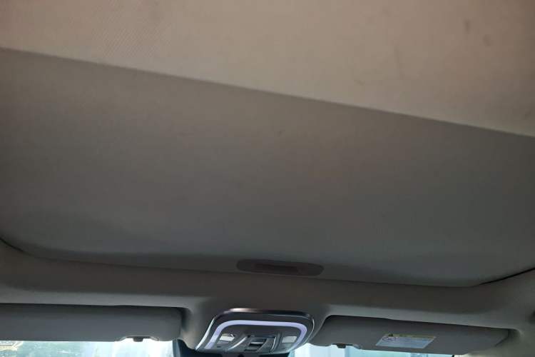 Used BYD Tang 2019 2.0T Automatic SmartConnect Luxury Edition 7 Seats China VI Standard Headliner