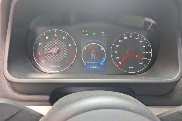 Used BYD Tang 2019 2.0T Automatic SmartConnect Prestige 7-Seater China VI Standard Instrument Cluster