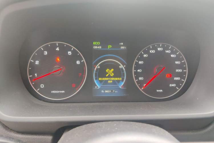 Used BYD Tang 2019 2.0T Automatic SmartConnect Prestige 7-Seater China VI Standard Instrument Cluster