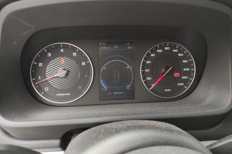 Used BYD Tang 2019 2.0T Automatic SmartConnect Luxury Edition 7 Seats China VI Standard Instrument Cluster
