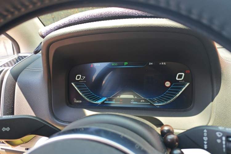 Used BYD Tang 2019 2.0T Automatic SmartConnect Luxury 7-Seater China VI Standard Instrument Cluster