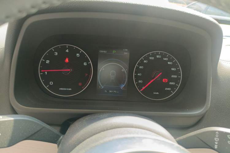 Used BYD Tang 2019 2.0T Automatic SmartConnect Prestige 7-Seater China VI Standard Instrument Cluster