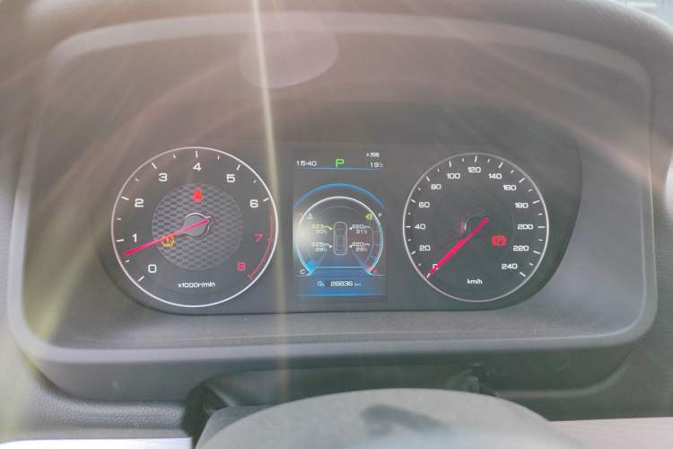 Used BYD Tang 2019 2.0T Automatic SmartConnect Prestige 7-Seater China VI Standard Instrument Cluster
