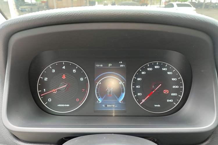 Used BYD Tang 2019 2.0T Automatic SmartConnect Prestige 7-Seater China VI Standard Instrument Cluster