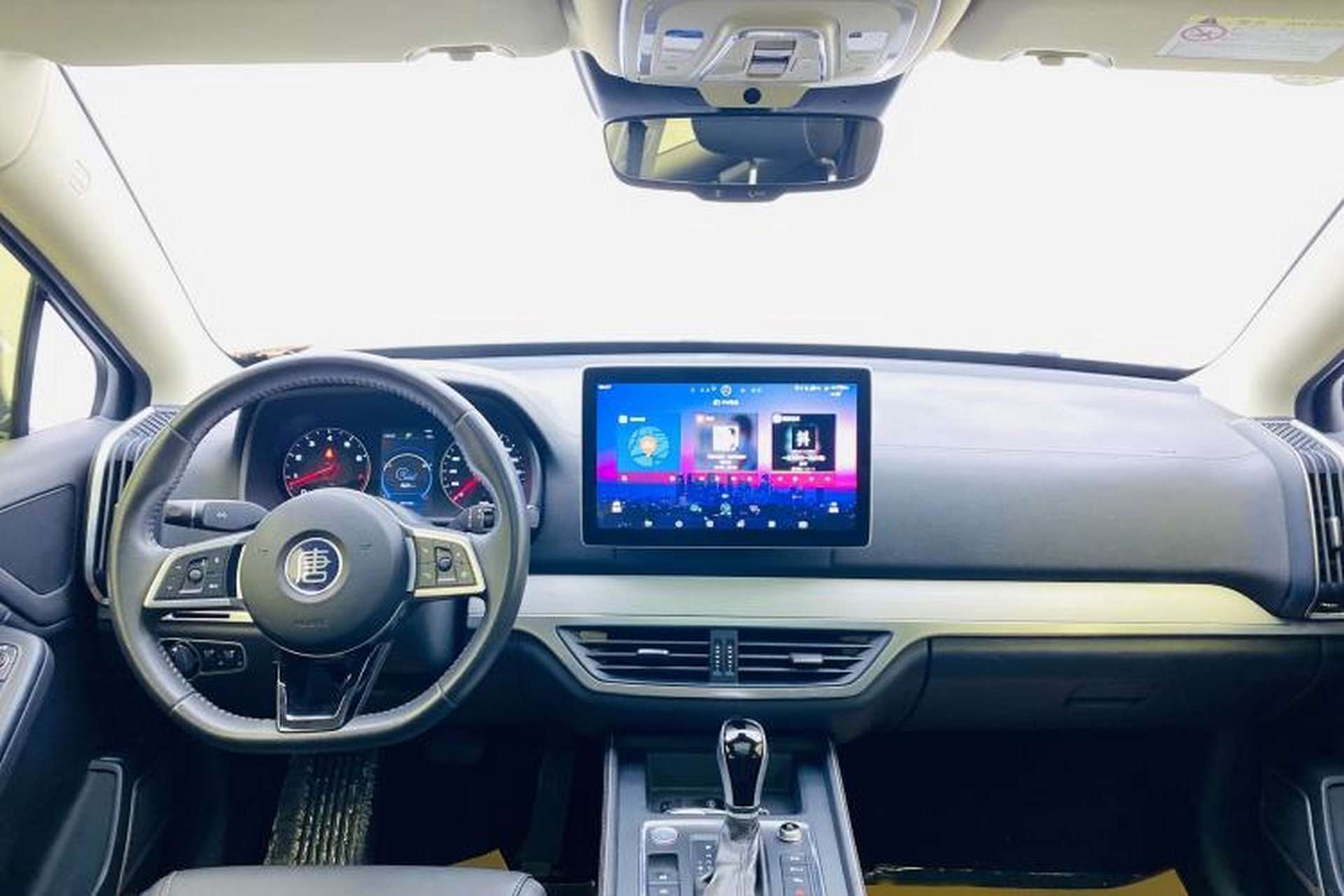 Used BYD Tang 2019 2.0T Automatic SmartConnect Prestige 7-Seater China VI Standard Interior 11